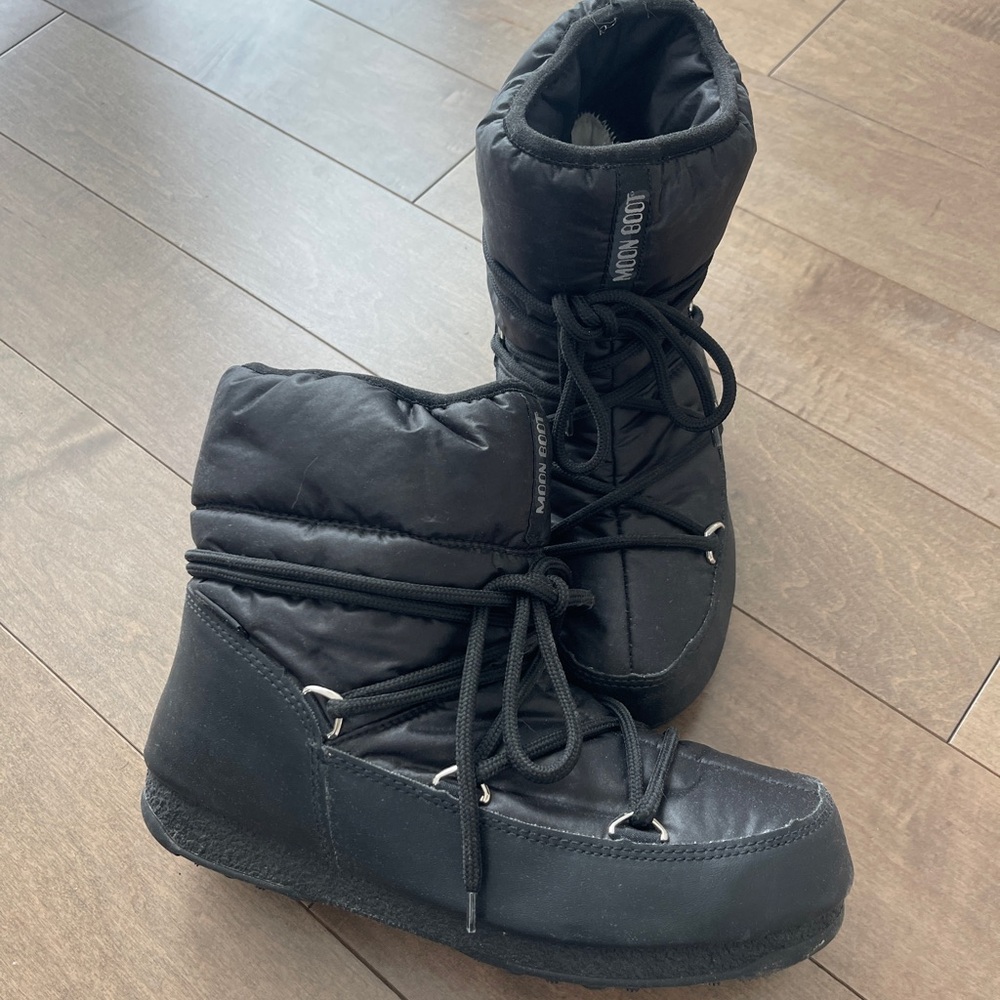 Moon Boot - Picture 3 of 4